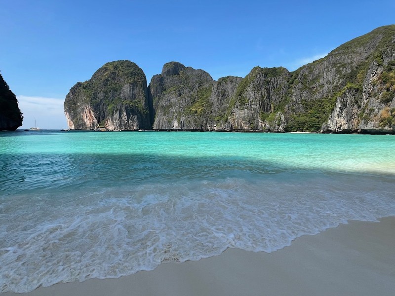 Apply : Le sable. La mer. La&nbsp;quiétude.